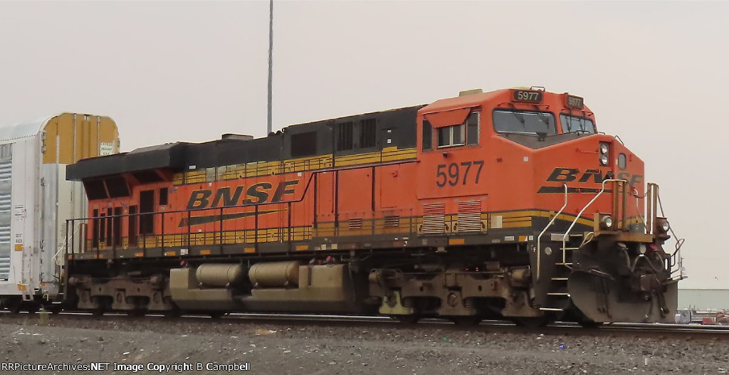 BNSF 5977